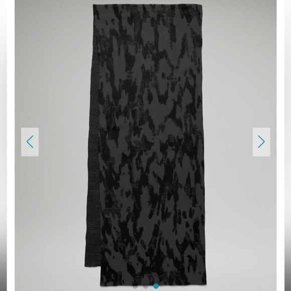 NWT oversized jacquard scarf camo - Picture 9 of 10